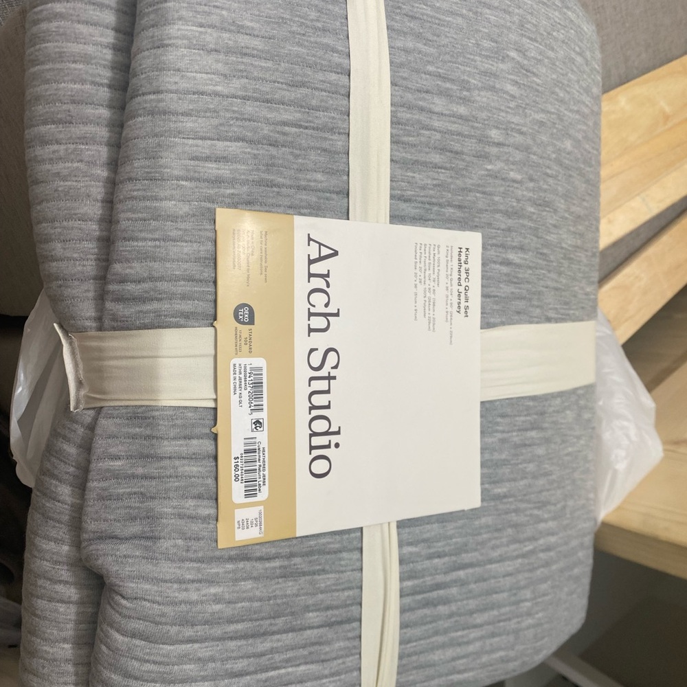 Arch Studio Gray Blanket King